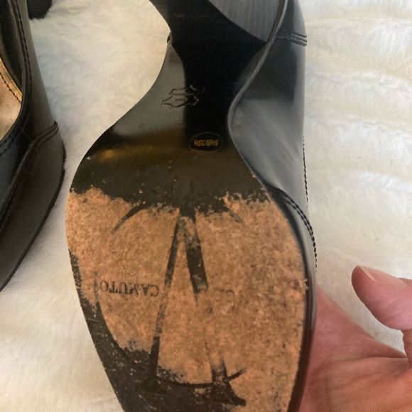 Vince Camuto black shoes size 5 1/2 - Picture 5 of 5